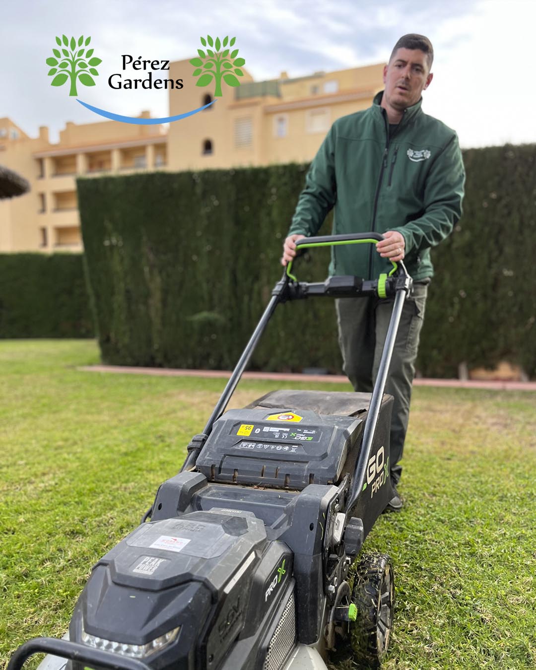 jardineros en la manga cartagena comarca murcia Mantenimiento integral de jardines comunidades y particulares - jardineros perez gardens