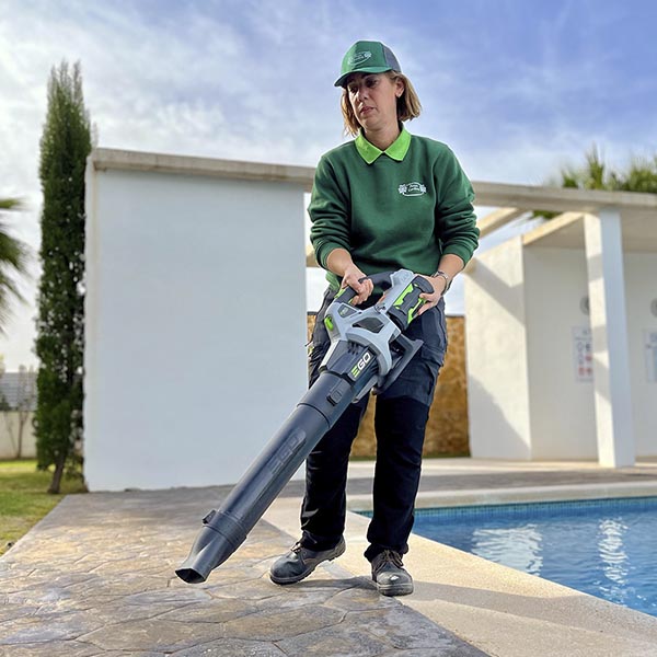 limpieza de comunidades la manga mar menor jardineros profesionales jardineros para comunidades en la manga del mar menor y Cartagena